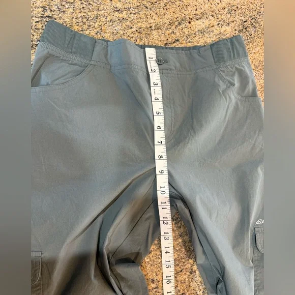 Eddie Bauer Women’s green hiking pants size medium - Picture 6 of 7